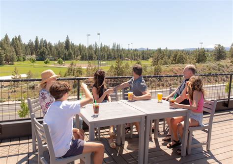 Best Bend and Central Oregon Restaurants with a View