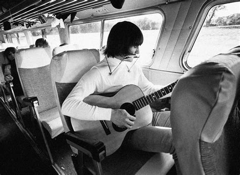 Barry Feinstein: The Byrds - Gene Clark - Snap Galleries Limited