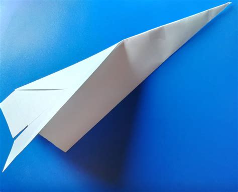 aerodynamics - Why does my paper airplane with the ailerons configured ...