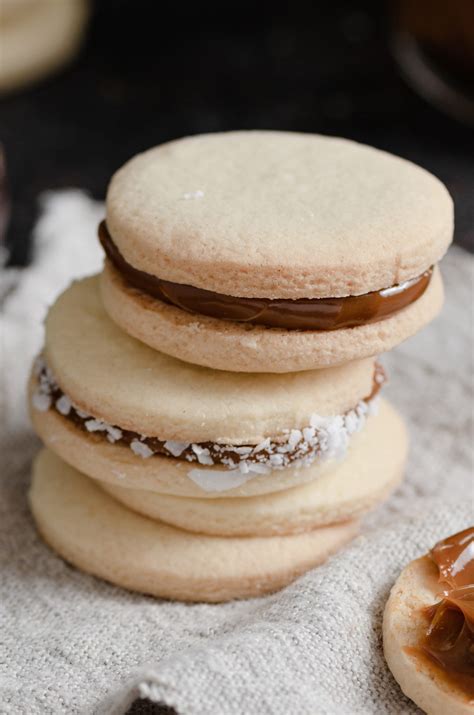 Alfajores {Dulce de Leche Sandwich Cookies} - Cooking Classy