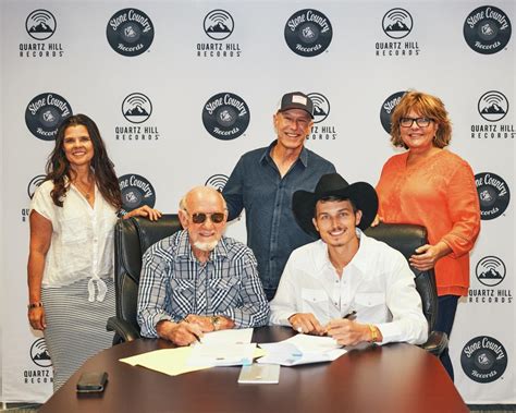 STONE COUNTRY RECORDS SIGNS “STRING KING” SPENCER HATCHER – Spencer Hatcher