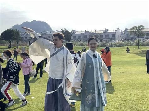 【广西日报-广西云】报道我校留学生参加首届桂林艺术节-欢迎访问桂林理工大学