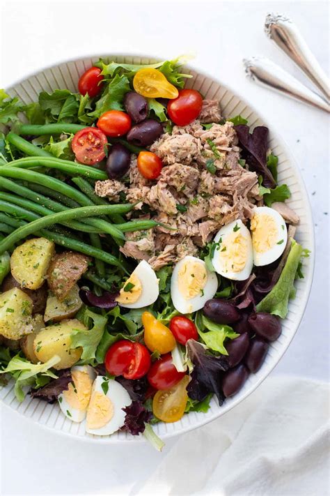 How To Serve Salad Nicoise at Madison Calder blog