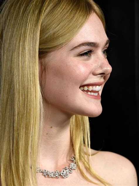 Elle Fanning : r/FamousFaces
