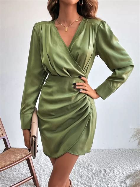 Aveloria Surplice Neck Puff Sleeve Ruched Fitted Dress Workwear | SHEIN USA