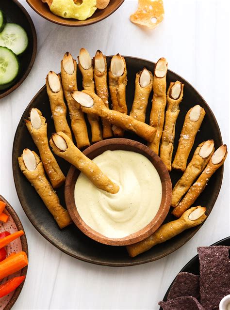 Halloween Party Food (Appetizers & Treats!) - Detoxinista