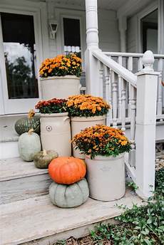 Fall Decor Ideas by 29 Best Farmhouse Fall Decorating Ideas And Designs For 2019 Fall Decor Ideas
