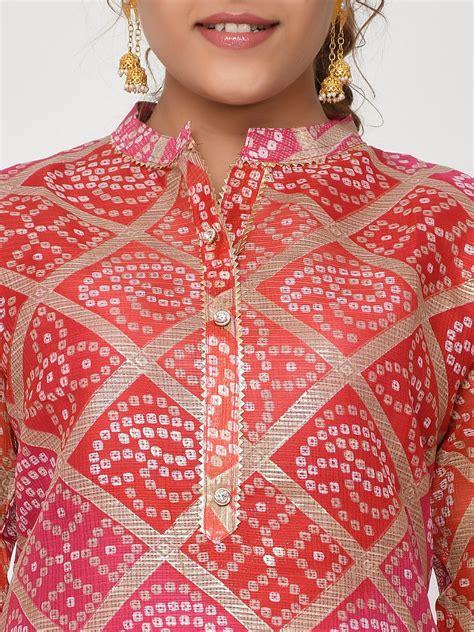 Buy Women Green & Pink Floral Straight Agnes Kurta Women Online at ...