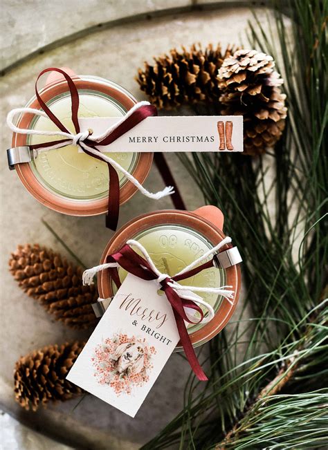 An Easy Handmade Christmas Gift: Homemade Candles - Boxwood Ave.