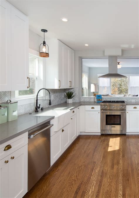 White Kitchen Designs Photo Gallery - Apartment Layout