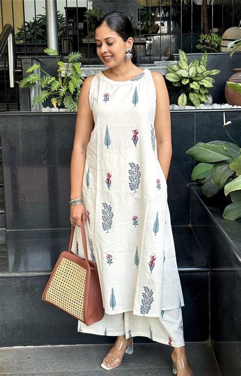 Off White Hand Block Print A-line Cotton kurta Set – Jaipuri Cotton