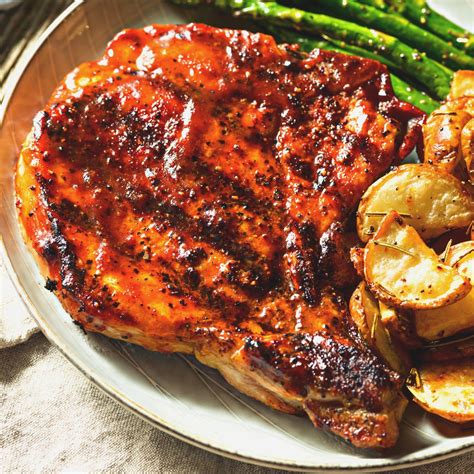 How Long to Cook Pork Chops in the Oven (Full Guide & Recipe) - Cooking Frog