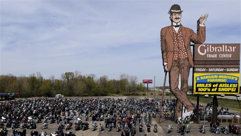 CEO: Online shopping doomed Gibraltar Trade Center