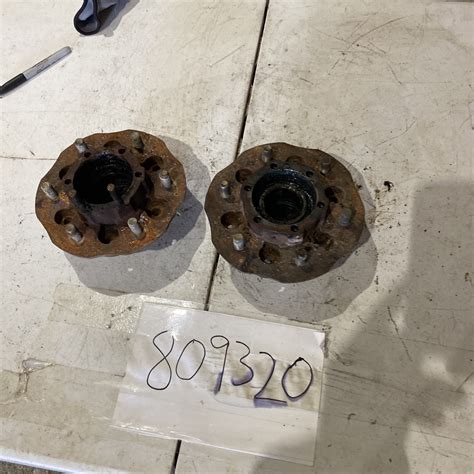 90-95 Nissan Pathfinder 3.0 4x4 Front Hubs Set D21 Hard Body | eBay