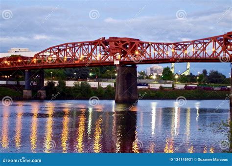 Broadway Bridge, Portland Oregon, USA Stock Image - Image of evening ...