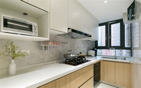 现代简约风格长方形厨房装潢设计效果图_装信通网效果图