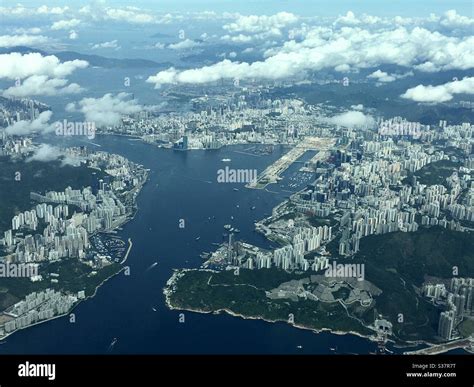 Aerial image of Hong Kong, Kowloon and the old Kai Tak airport Stock ...
