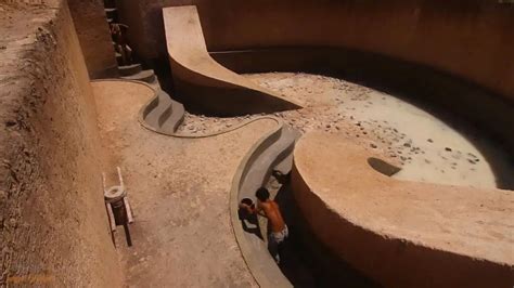 Primitive Swimming Pool 的图像结果