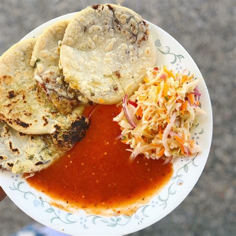 Salvadoran Pupusas