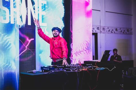 Shine HVK Entertainment - DJ - Bandra - Weddingwire.in