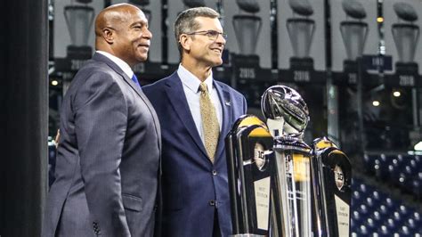 Kevin Warren honored at NFL Combine with Buddy Teevens Forward Progress Award