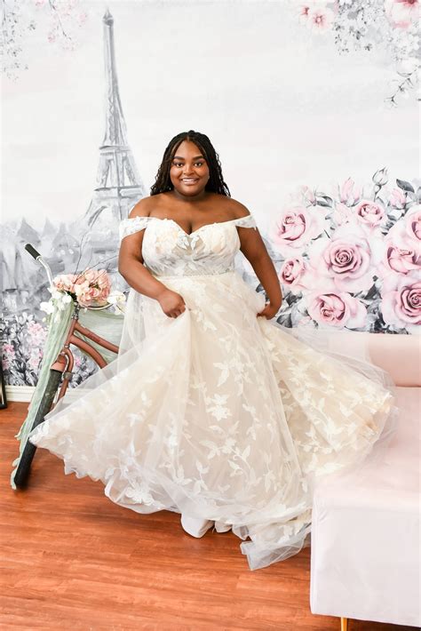 Sofia | Isabella Grace Bride Bridal | Harrisonburg, VA