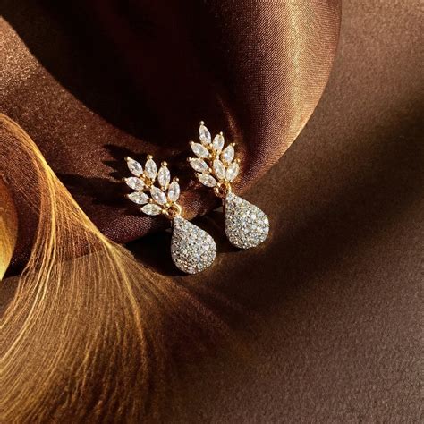 Diamond Teardrop Earrings – IIRAYA JEWELS