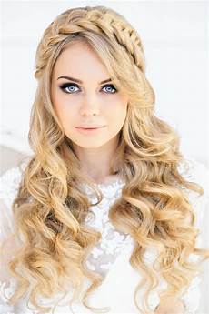 Pretty Hairstyles by 12 Pretty Braided Crown Hairstyle Tutorials And Ideas Pretty Hairstyles