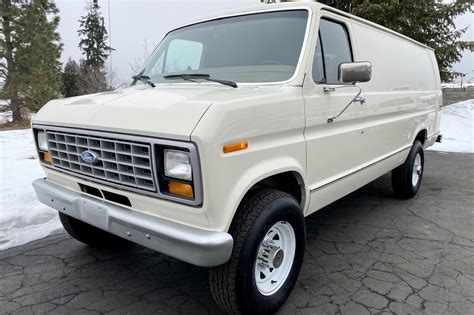 1985 Ford Econoline