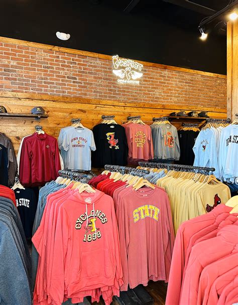 Barefoot Campus Outfitter - Discover Ames