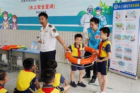 惠州海事局志愿者在校园开展水上安全宣讲活动_惠州志愿服务网