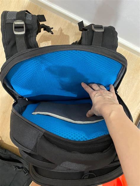 Alienware Laptop Bag 的图像结果