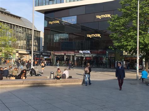 In the United States it's called TJ Maxx, but in Germany it's called TK Maxx. : r/mildlyinteresting