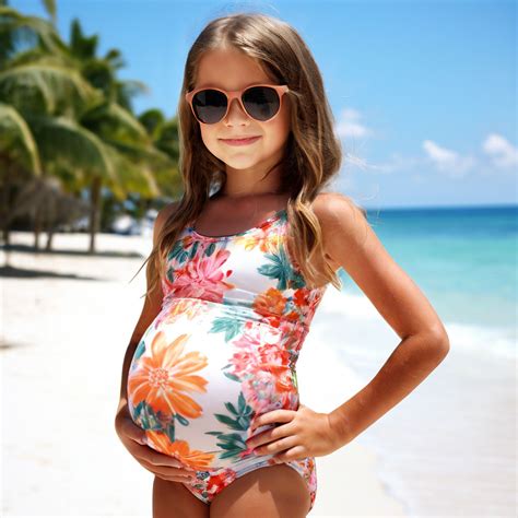 Pregnant 8 year old white girl she have a swimsuit by Quinton Self ...
