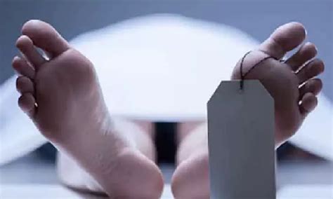 Two killed after car collides with lorry in Pattukkottai