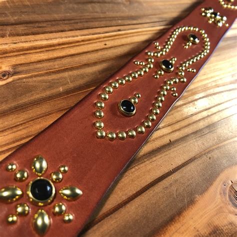 ビンテージスタッズベルト/ VINTAGE STUDS BELT | SittingBull Leather