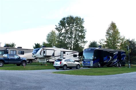 RV, Trailer & Motor Home Camping Pictures in Berlin, OH | Scenic Hills ...