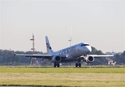 Finnair Embraer E-190LR - oneworld virtual