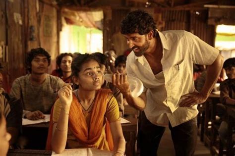 Super 30 movie review: Celebs call it Hrithik Roshan's finest film ...