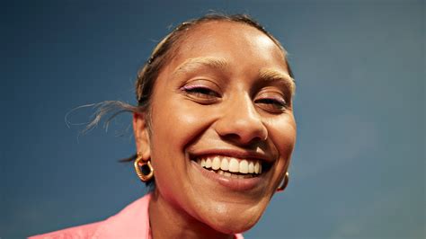 People Smiling High Resolution 的图像结果