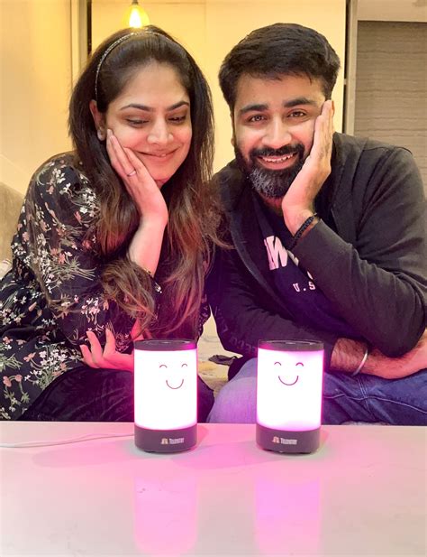 Telepathy Voicy – Long Distance Voice & Light Message Lamp for Loved O ...