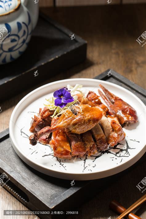 脆皮香酥鸭,中国菜系,食品餐饮,摄影素材,汇图网www.huitu.com