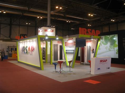 JUAN FUENTES STAND: Customer Reviews, Stands and Services