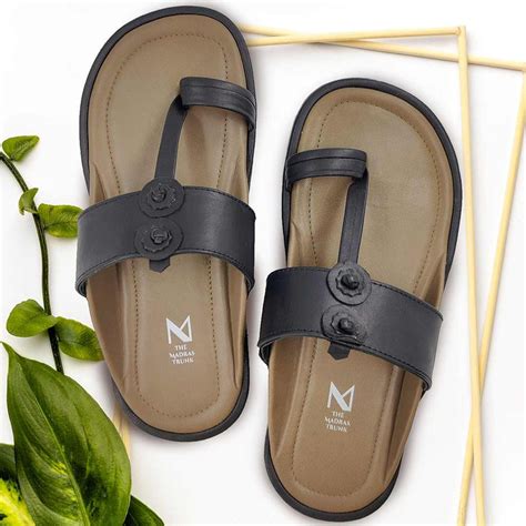 Men – The Madras Trunk