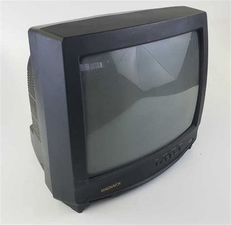 Magnavox Color TV 2000-13-1/2" - Hangar 19 Prop Rentals