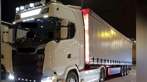 Cars and cash seized in Co Monaghan anti-smuggling raids – The Irish News