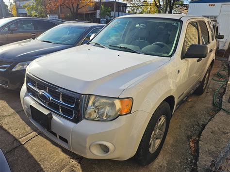 2008 Ford Escape Hybrid for Sale in Chicago, IL - OfferUp