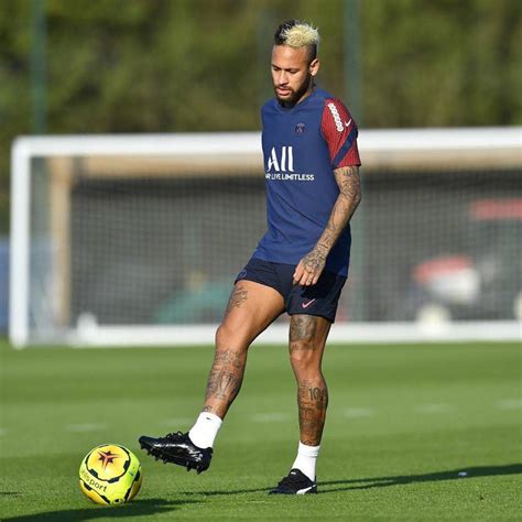 Soccer Neymar Jr 的图像结果