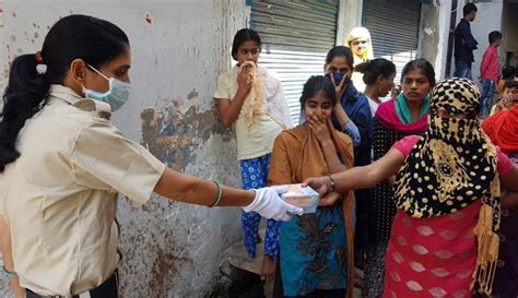Bangalore Police Distribute Over 60,000 Sanitary Pads To Women In ...