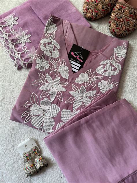 MD-116 Pink lemon article with original thread work – Meera Designs